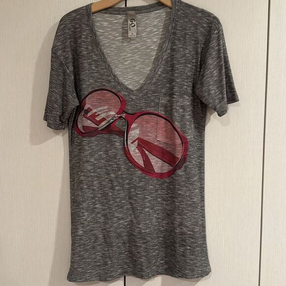 V-neck packet t-shirt - Picture 2 of 12